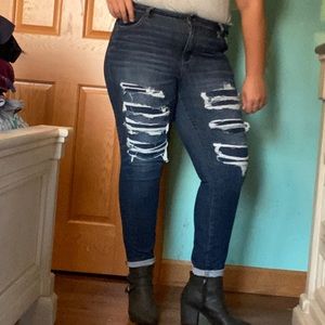 -american eagle ripped jeans